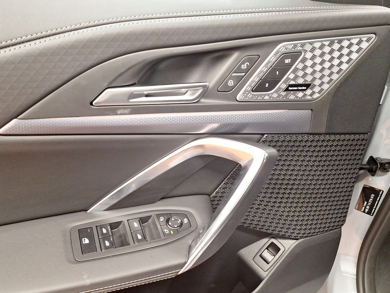 BMW iX2 - Bild 16