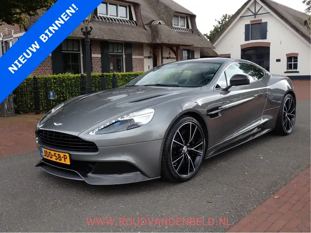 Aston Martin V12 Vanquish CARBON / B&O /  CERAMIC + 1ST OWNER