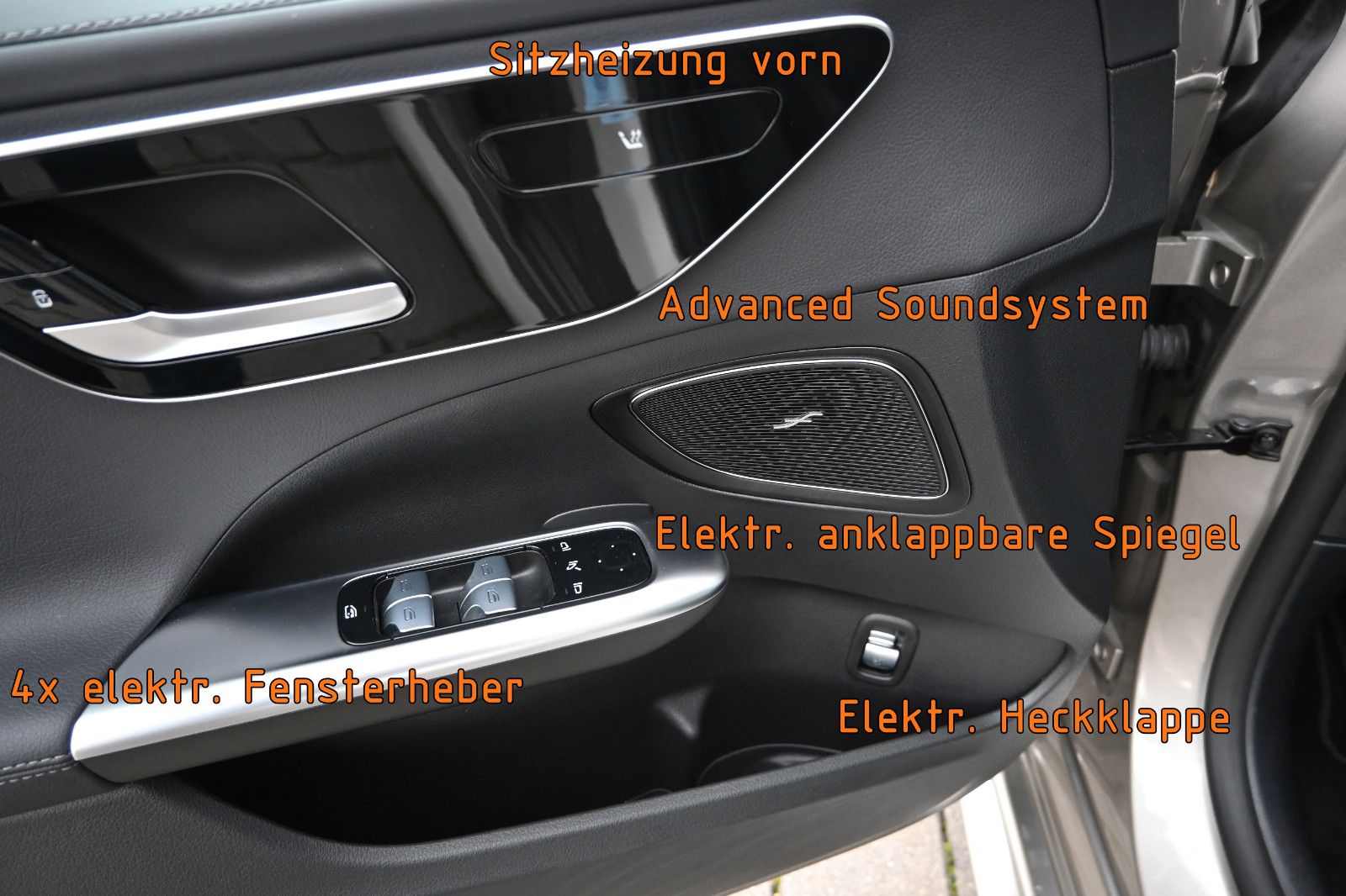 Fahrzeugabbildung Mercedes-Benz C 300 d T AMG Line °ACC°PANORAMA°WINTERPAKET°