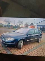 Renault Laguna Grandtour Exception 2.0 16V Exception - Renault Laguna mit Benzin-Antrieb: Kombi, 2.0