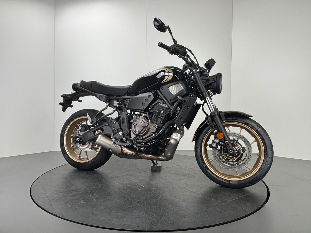 Fahrzeugabbildung Yamaha XSR 700 *TAGESZULASSUNG MJ24