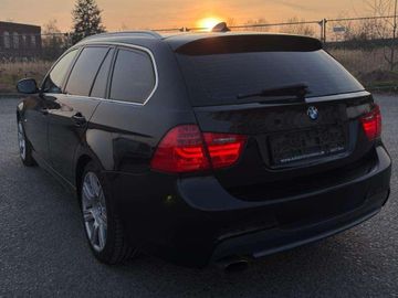 BMW 320 - 4