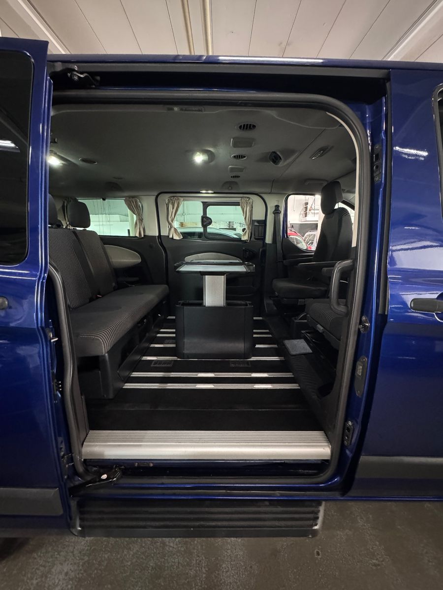 Fahrzeugabbildung Ford TOURNEO CUSTOM 2.2 TDCI WESTFALIA EUROLINE STHD