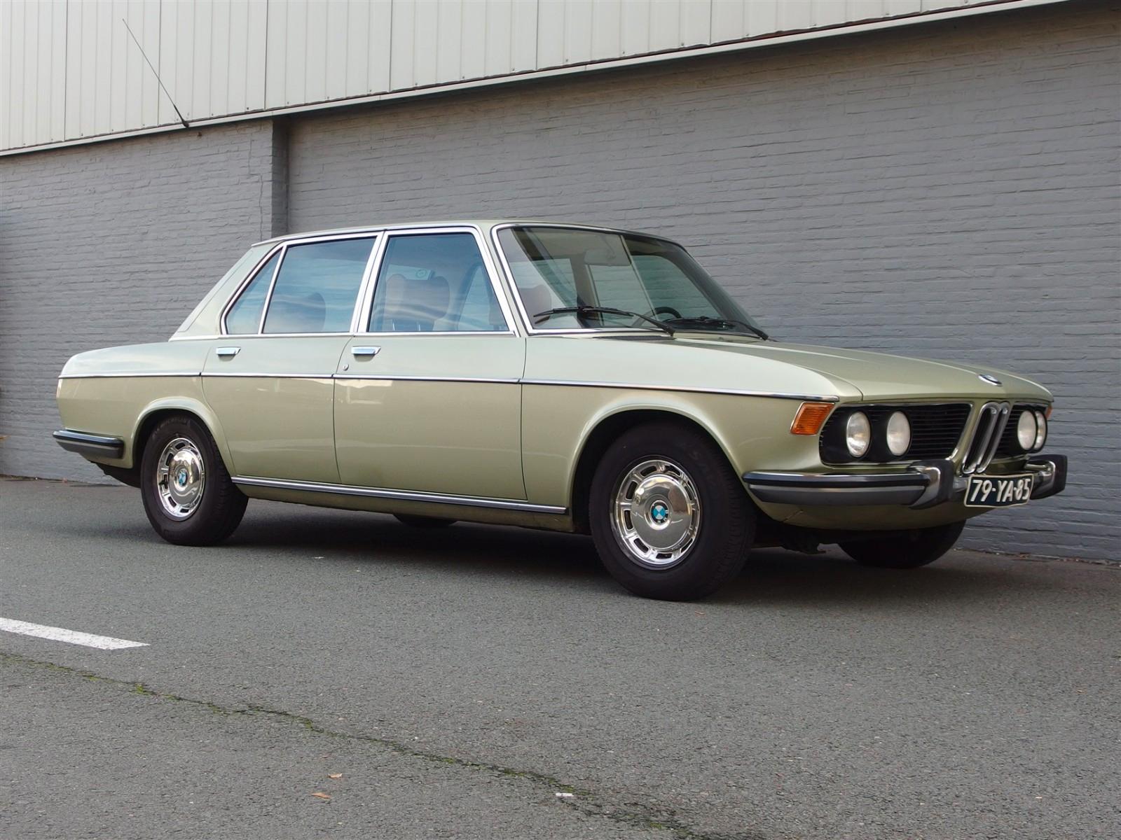 BMW E3 2500 (Zeitlos & Elegant)