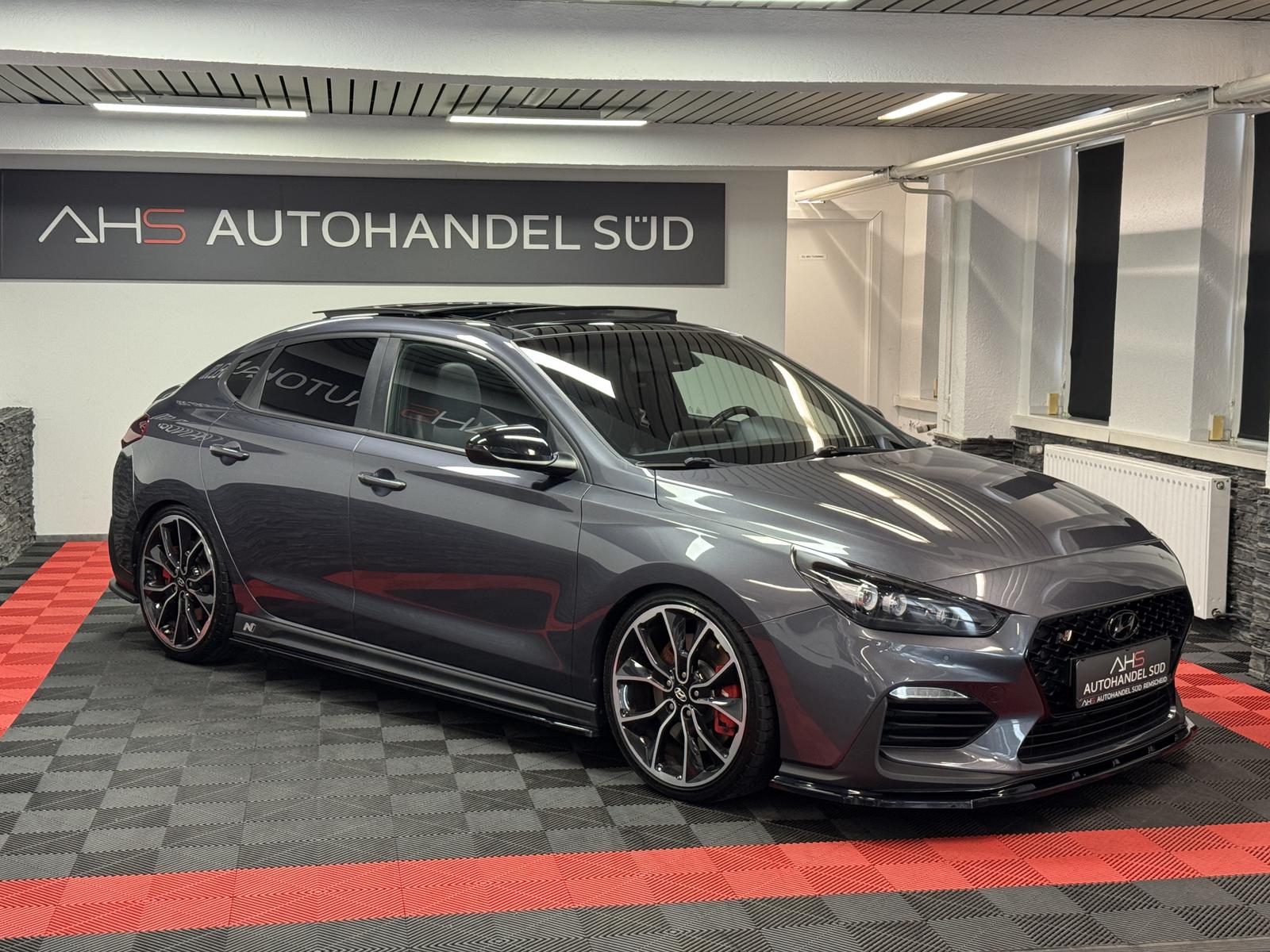 Hyundai i30 N Performance Fastback*PANORAMA*NAVI*