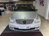 Mercedes-Benz B 200 Turbo AUT.*1*HAND*LEDER*8xALU*PDC*HARM-KAR - gebrauchte Mercedes-Benz B 200 aus dem Jahr 2005