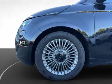 Fiat 500e Neuer 500e KEYLESS KLIMAAUTO CARPLAY