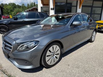Mercedes E 220 - 11