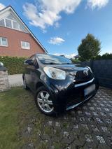 Toyota iQ Schwarz 2010 - Toyota IQ: Iq2