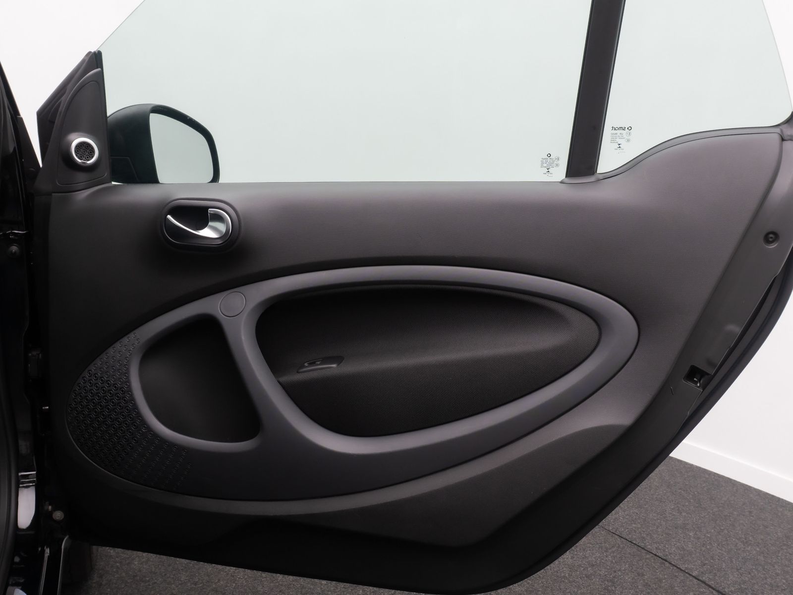 Fahrzeugabbildung Smart ForTwo Cabrio Tempomat Navi JBL Sitzhzng KlimaAT