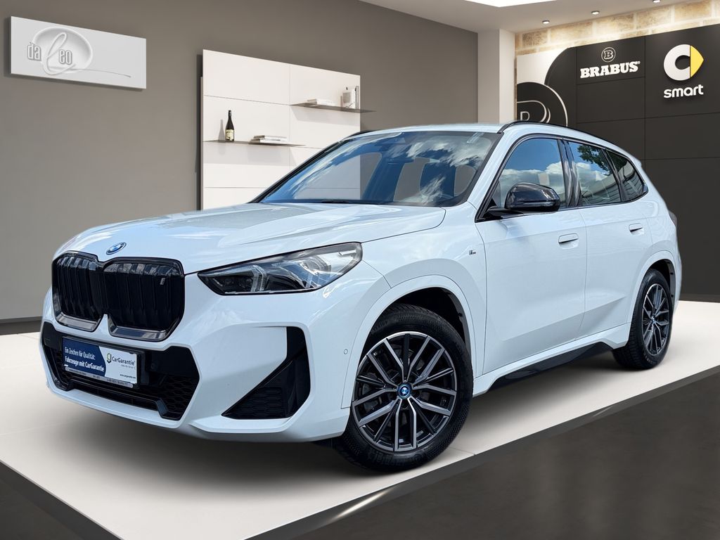 Image of BMW iX1