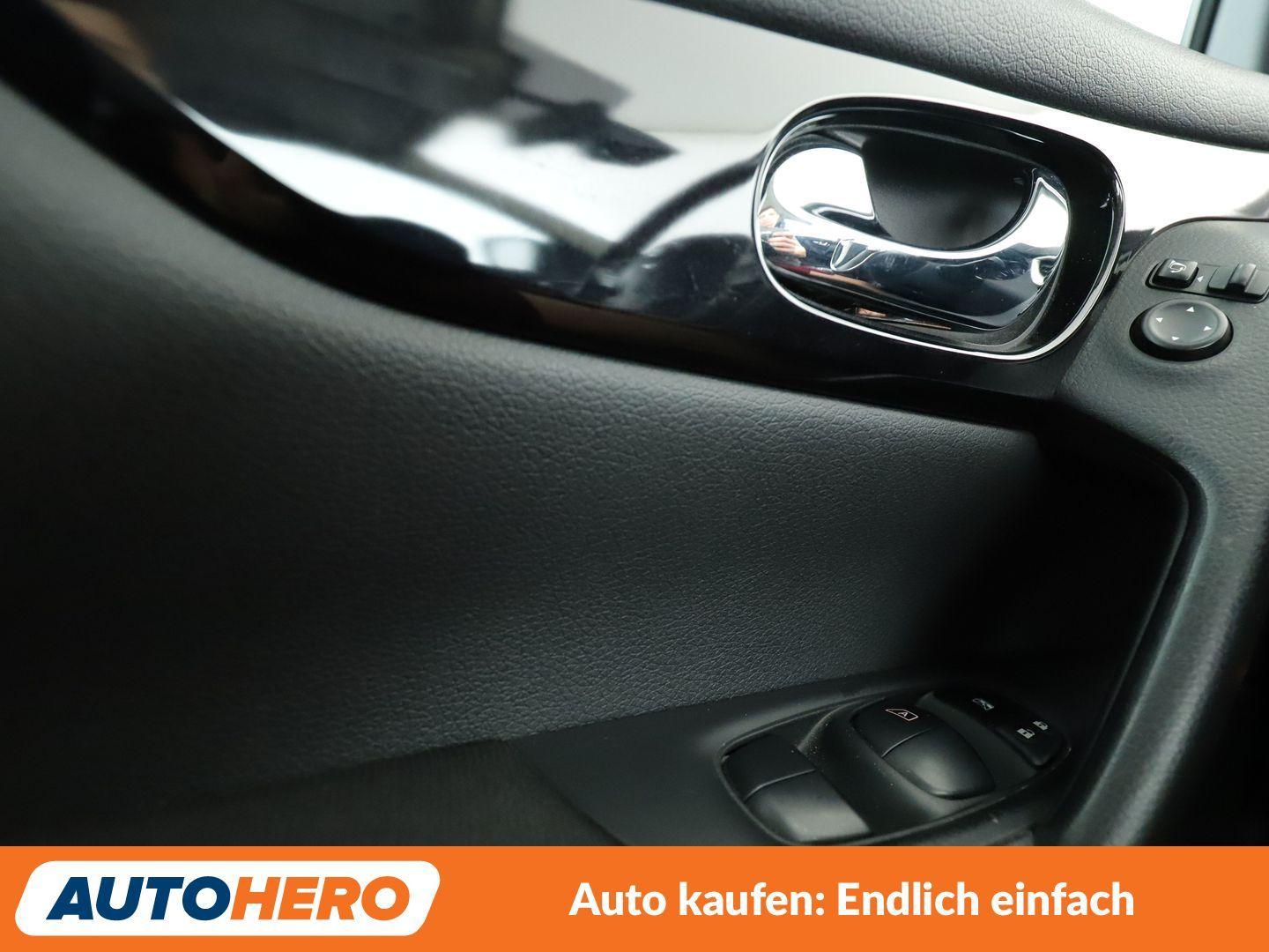 Nissan Qashqai 1.2 Acenta Aut.*NAVI*CAM*SPUR*PDC*SHZ*