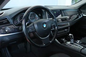 BMW 520 - 7