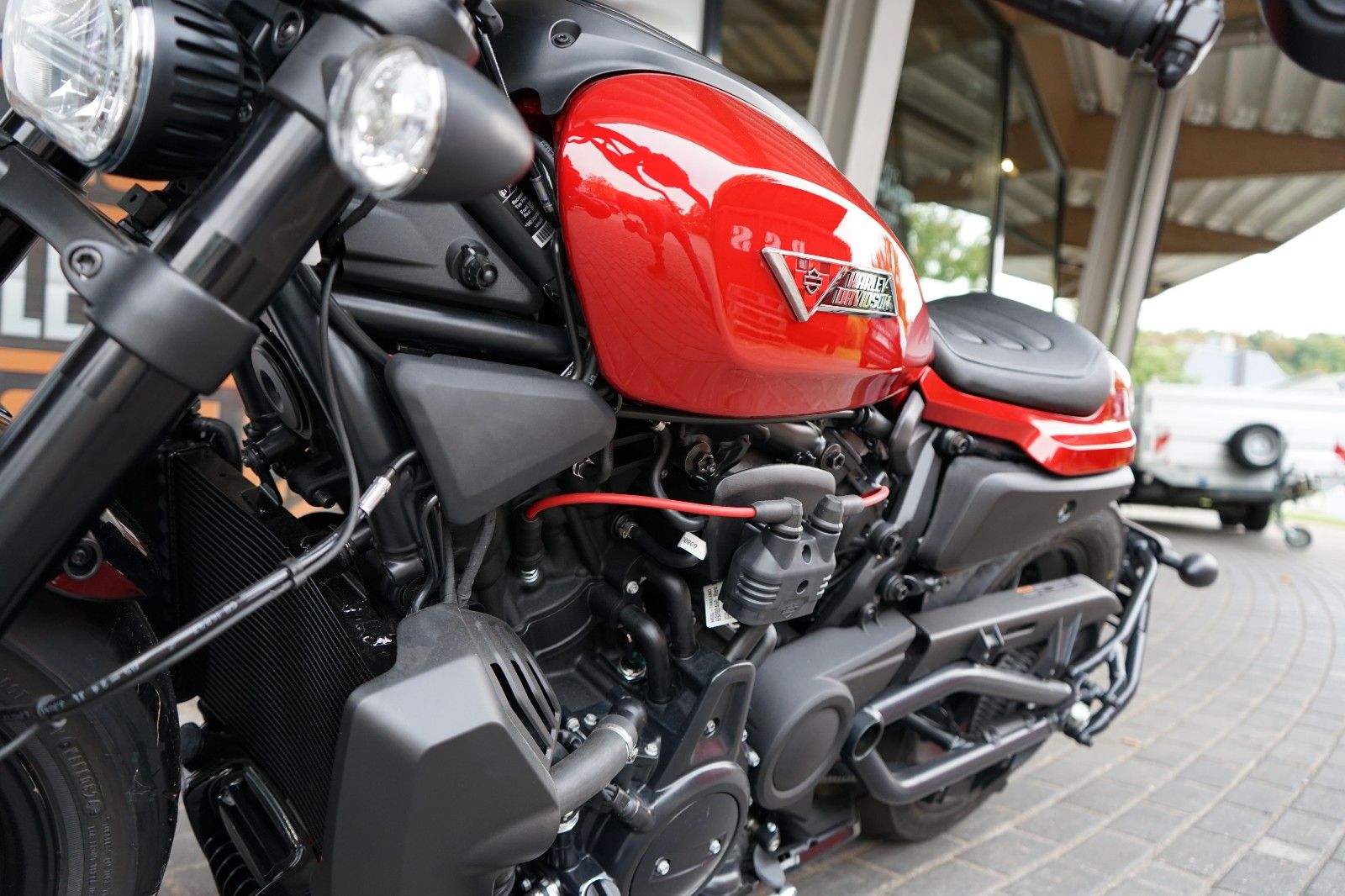 Fahrzeugabbildung Harley-Davidson Sportster S MY25 - Brilliant Red - Sofort Verfüg