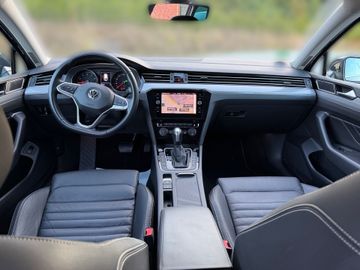 Volkswagen Passat Variant - 10