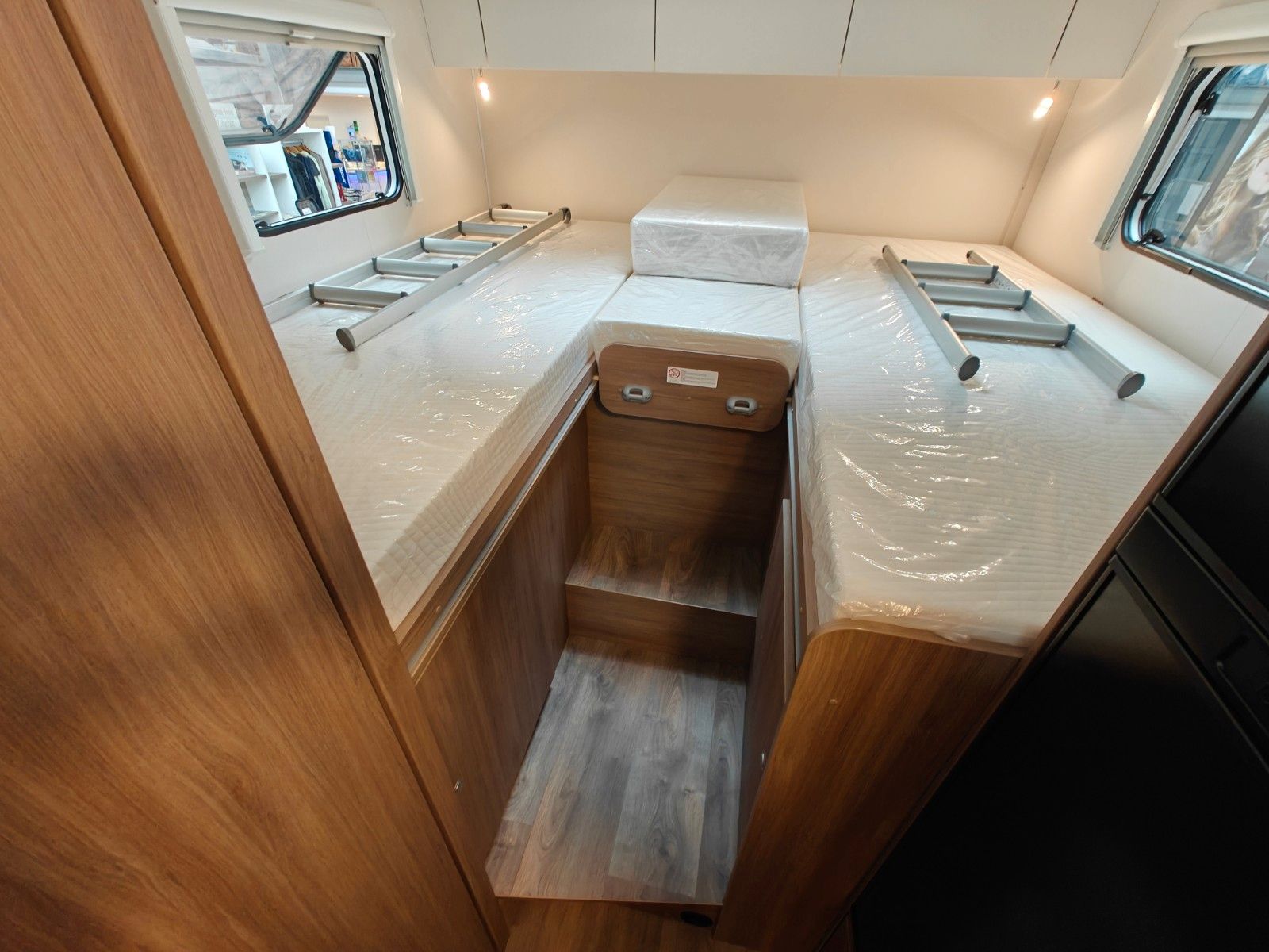 Fahrzeugabbildung Carado T-338 S HERBST-DEALS -SIE SPAREN 17.165 € !-