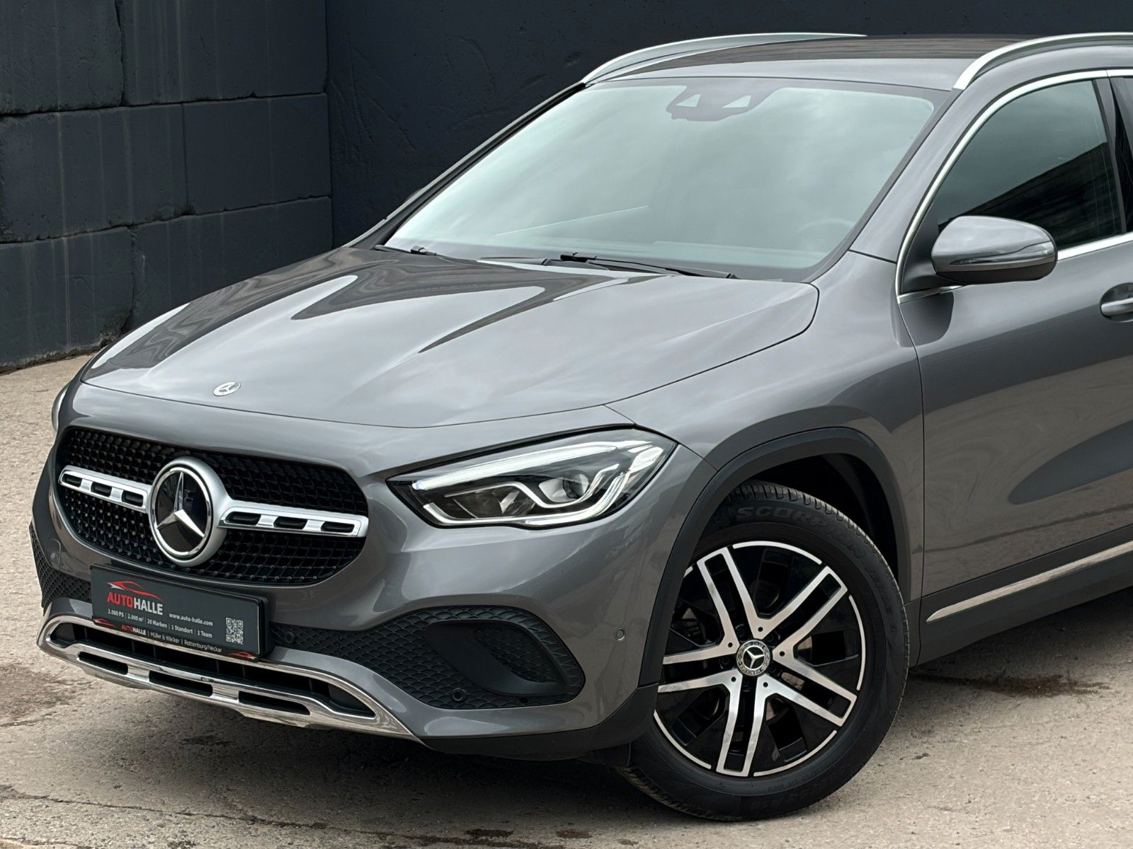 Fahrzeugabbildung Mercedes-Benz GLA 200 7G-DCT Progressive CarPlay Temp CAM AHK