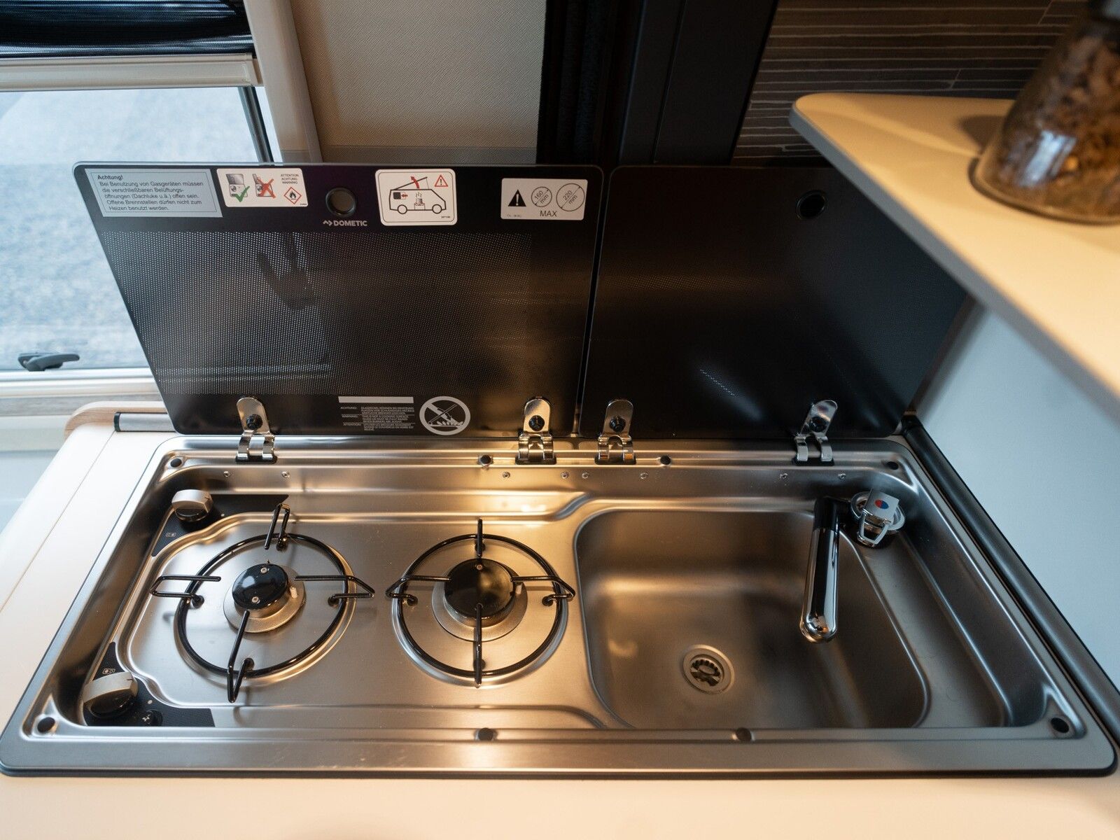 Fahrzeugabbildung HYMER / ERIBA / HYMERCAR Grand Canyon S Mercedes 4x4 Aufstelldach*Lithium