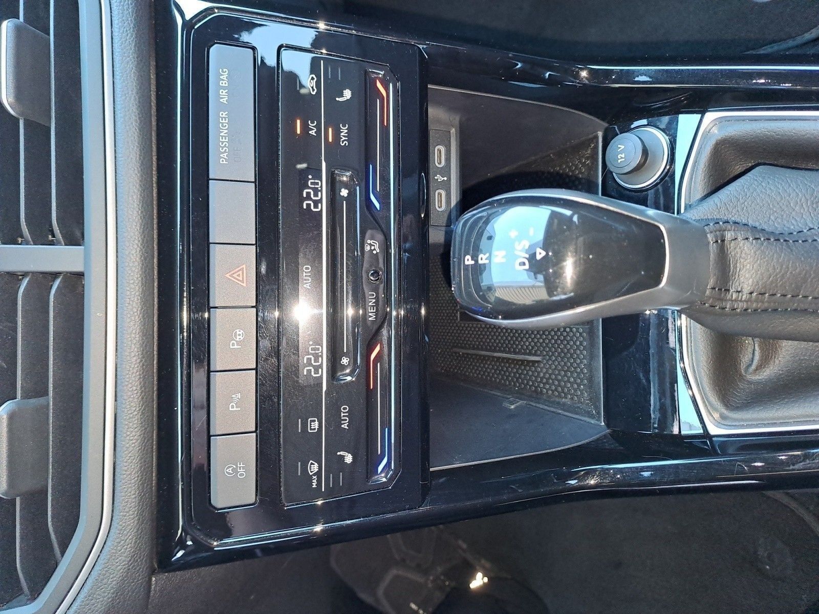 Volkswagen T-Cross - Bild 15