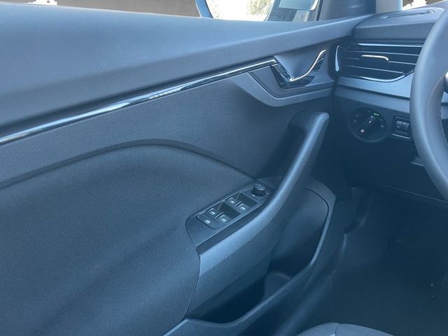 Skoda Scala 1.0 TSI Essence *ALU*DAB*LED*PDChi*SHZ*TEL
