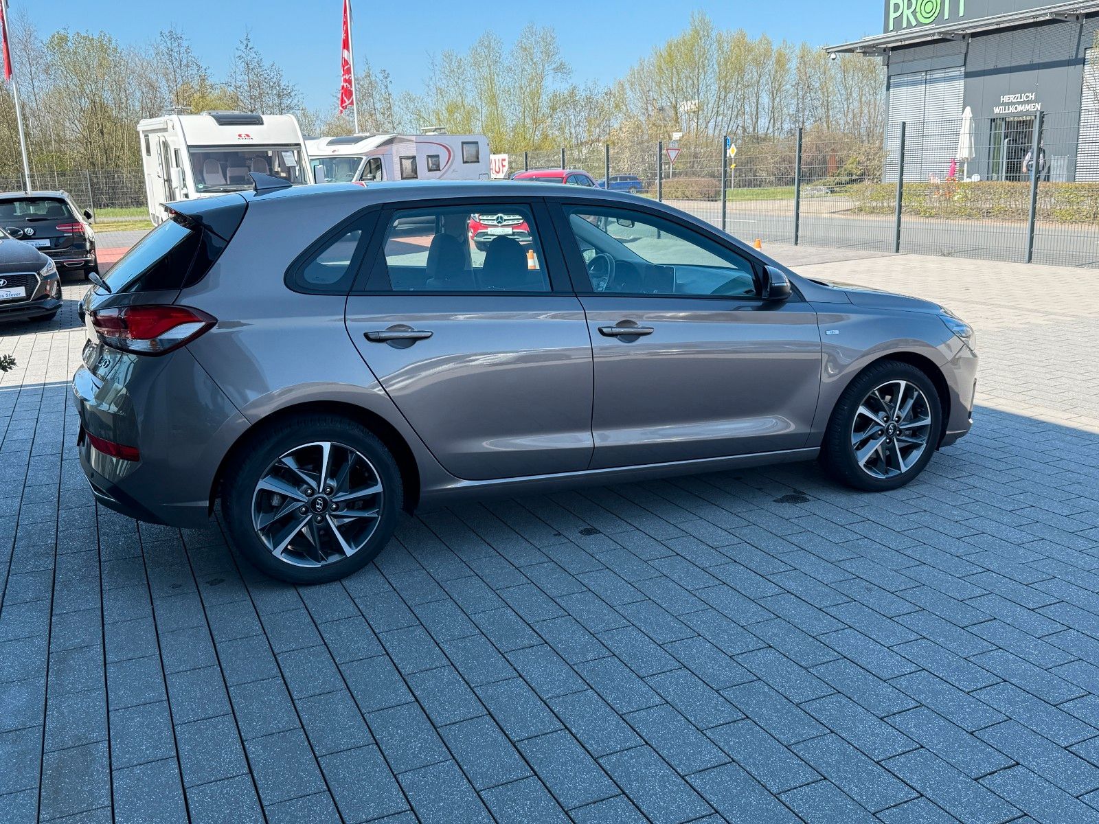 Fahrzeugabbildung Hyundai i30 Trend Mild-Hybrid,Navi,Sitzh.Kamera v+h