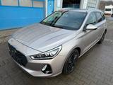 Hyundai i30 cw Premium Klima Navi Kamera PDC SHZ LHZ - Hyundai i30: Kombi, Cw