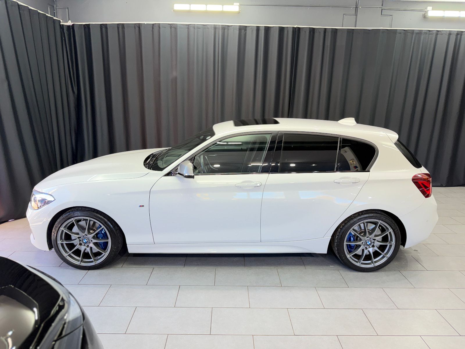 Fahrzeugabbildung BMW M140i xDrive Special Edition|M-PERFORMANCE|1.HD
