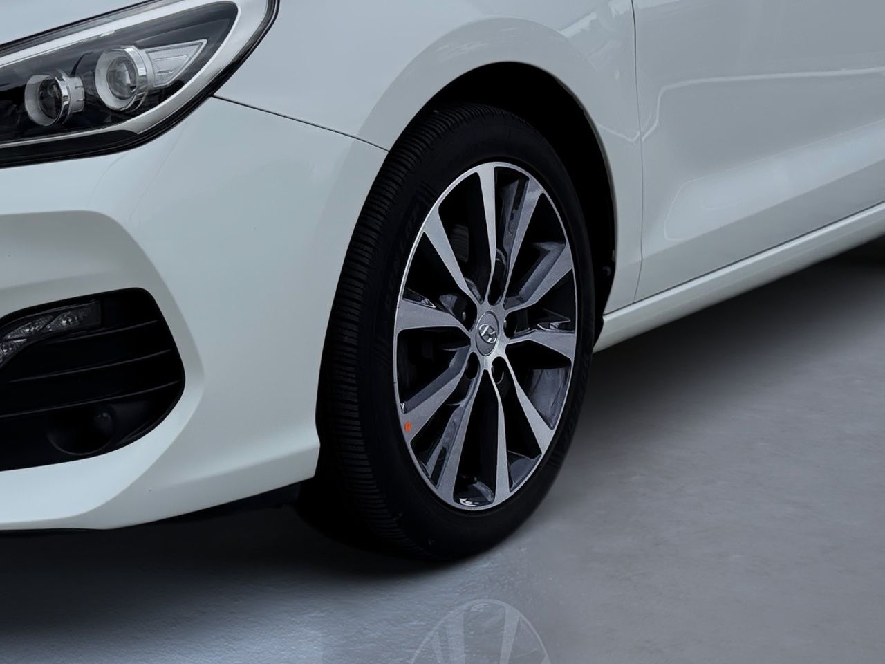 Fahrzeugabbildung Hyundai i30 1.4 DCT PREMIUM PANO*ACC*LED*NAVI*KAM*LHZ*SH