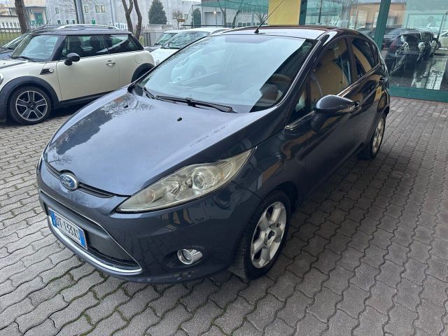 Ford Fiesta 1.2 82 CV 5 porte Titanium Neopatent