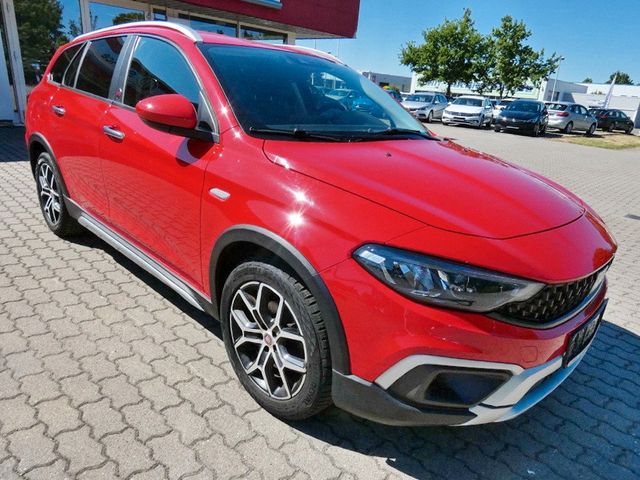 FIAT Tipo Cross Red LED ALU PDC Kamera Tempomat