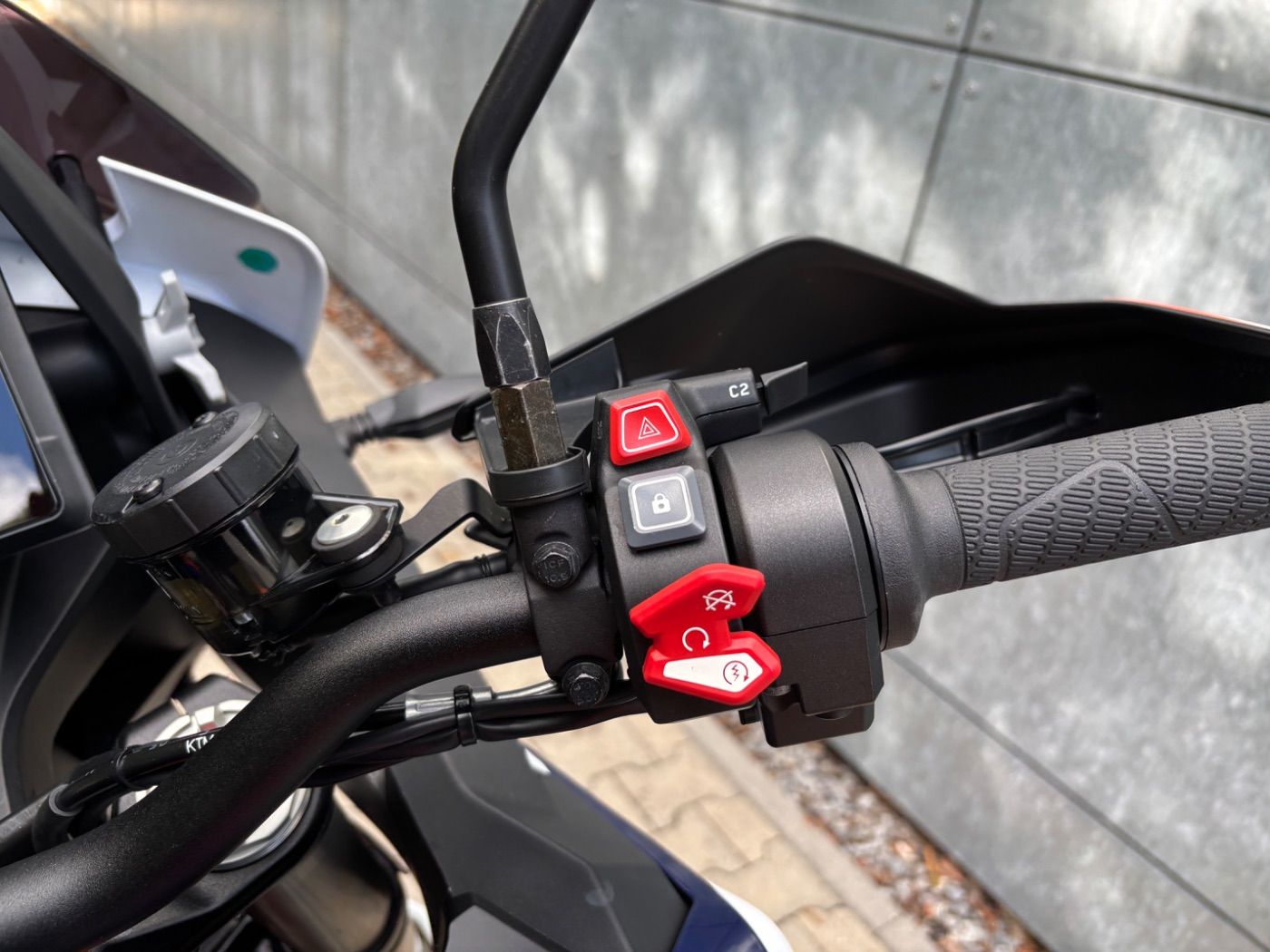 Fahrzeugabbildung KTM 1290 Super Adventure R Techpack, Koffer, Akra, N