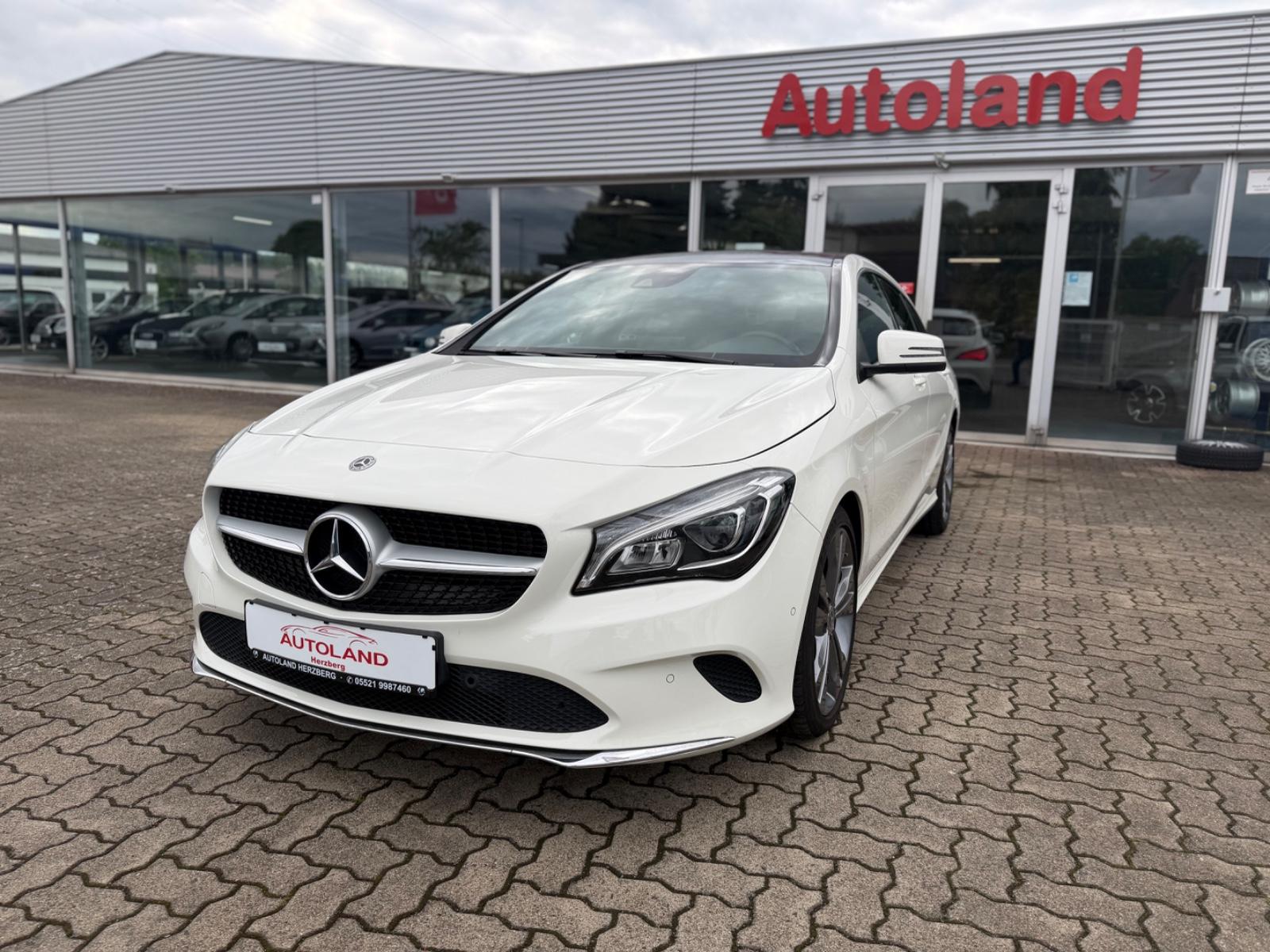 Mercedes-Benz CLA 220*Shooting Brake*4Matic*PANO*SHZ*NAVI*LED*