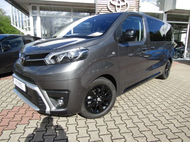 Fahrzeugabbildung Toyota Proace Verso L1 Executive, Sitz-und Design-Paket