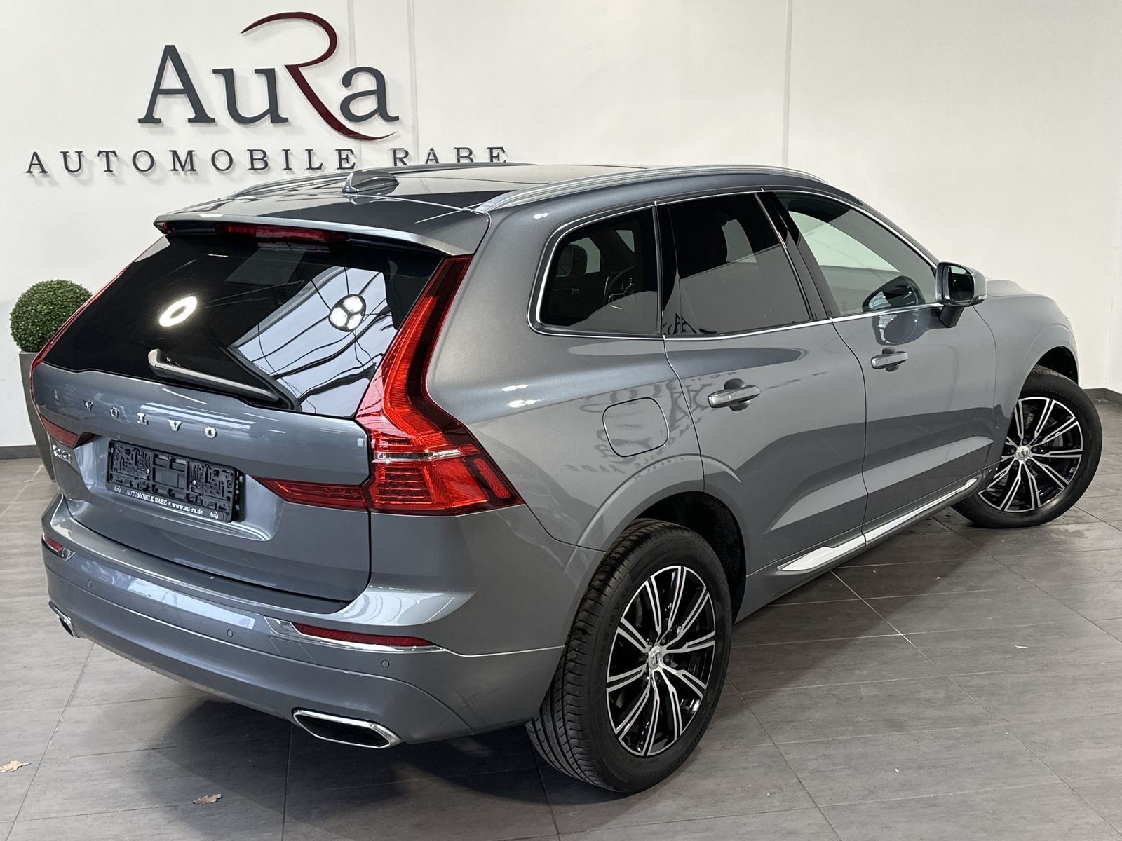 Fahrzeugabbildung Volvo XC60 B4 D Geartronic Inscription NAV+LED+PANO+VC