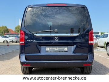 Mercedes V 220 - 6