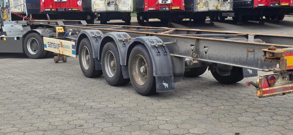 Schmitz Cargobull Trailer Chassis Gooseneck 45'