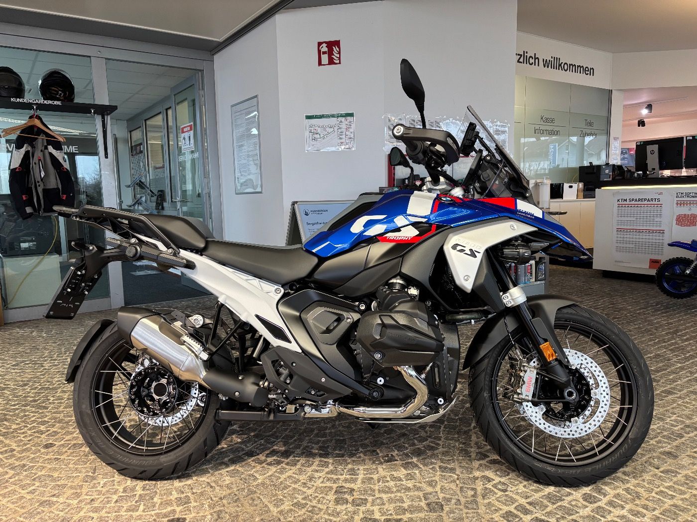 Fahrzeugabbildung BMW R 1300 GS Trophy 3 Pakete ACC