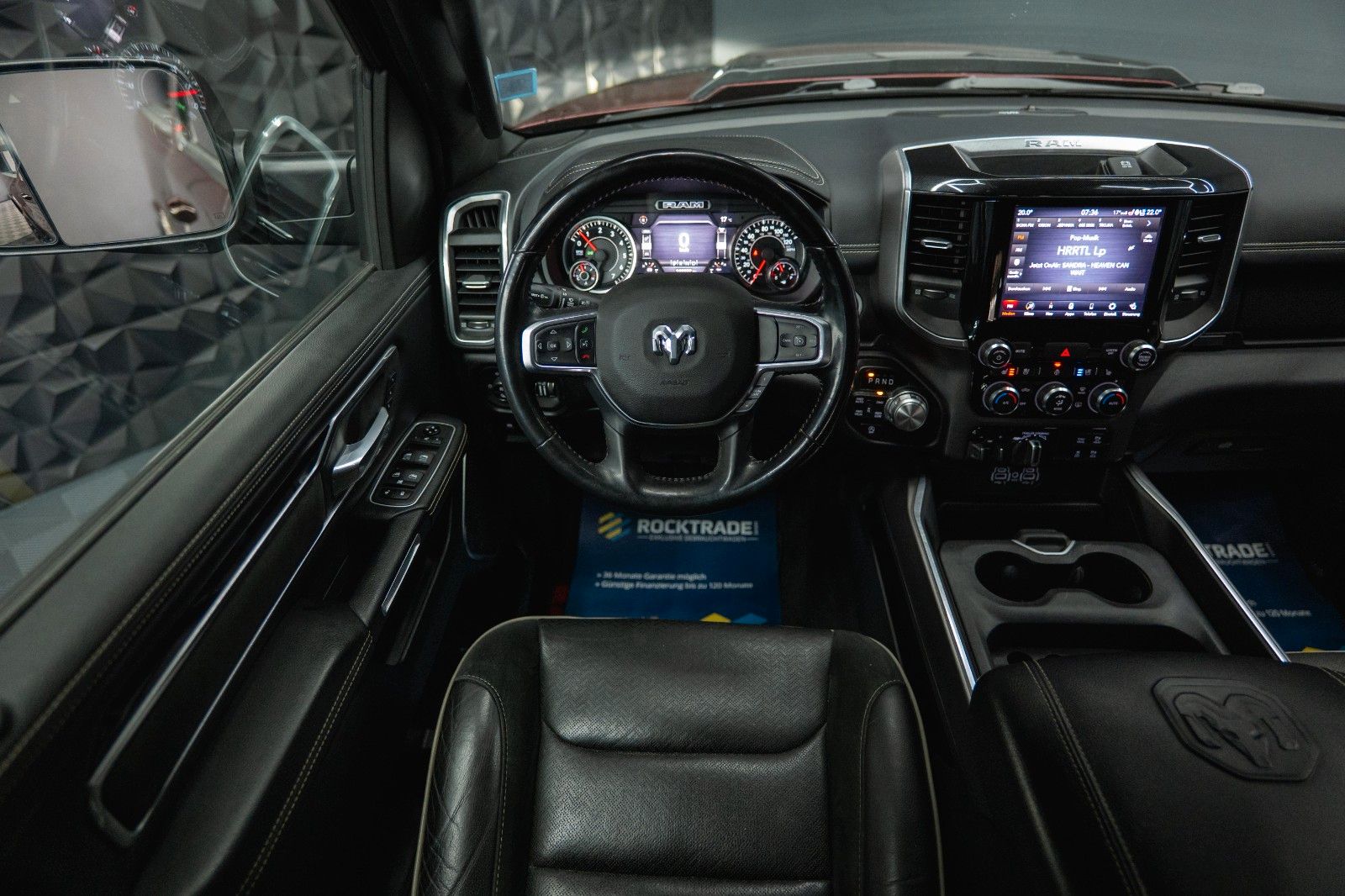 Fahrzeugabbildung Dodge RAM 5.7 V8 HEMI 4x4 NIGHT-Edition LARAMIE Sport