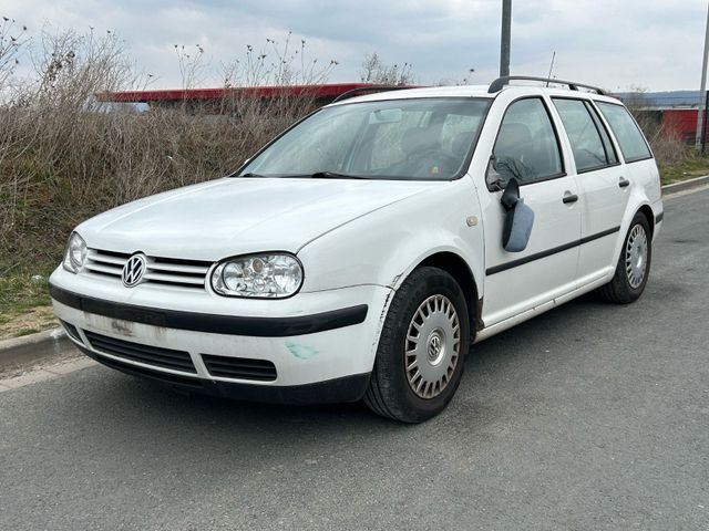 Volkswagen Golf 1.6 Auto Basis Variant 1.Hand