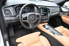 Fahrzeugabbildung Volvo XC90 B5 D AWD Autom Inscription*STDHZG*PANO*LUFT