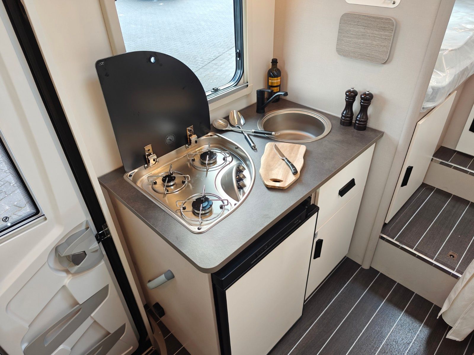 Fahrzeugabbildung XGO Dynamic 98 Plus - Modell 2025
