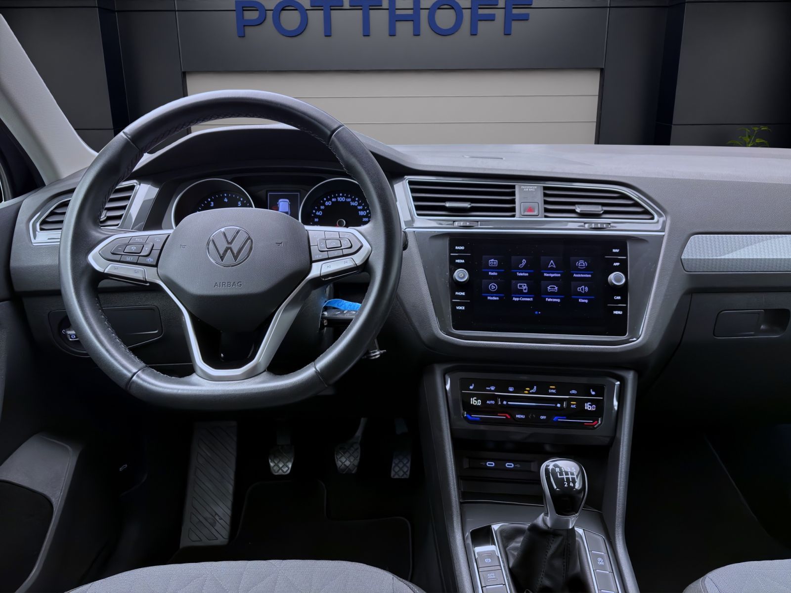 Volkswagen Tiguan - Bild 14