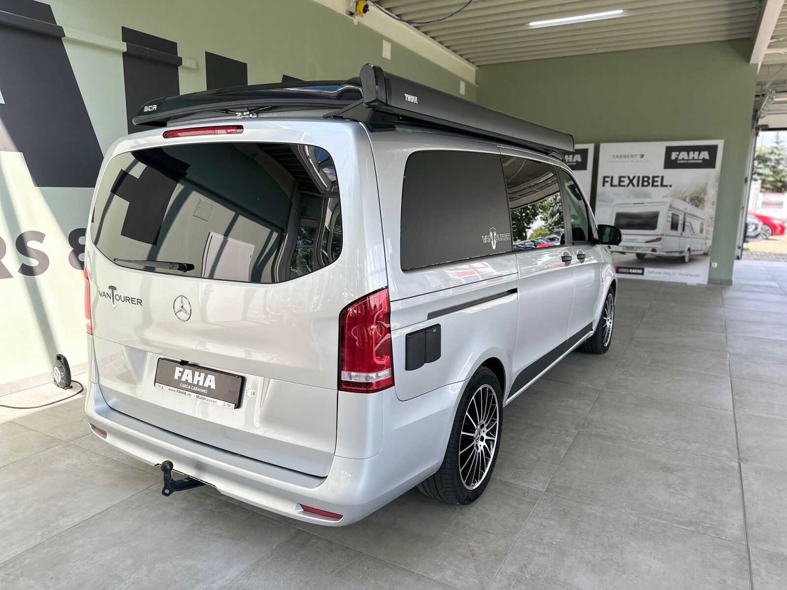 Fahrzeugabbildung VANTourer Urban Prime AHK Aufstelldach ähnlich Marco Polo