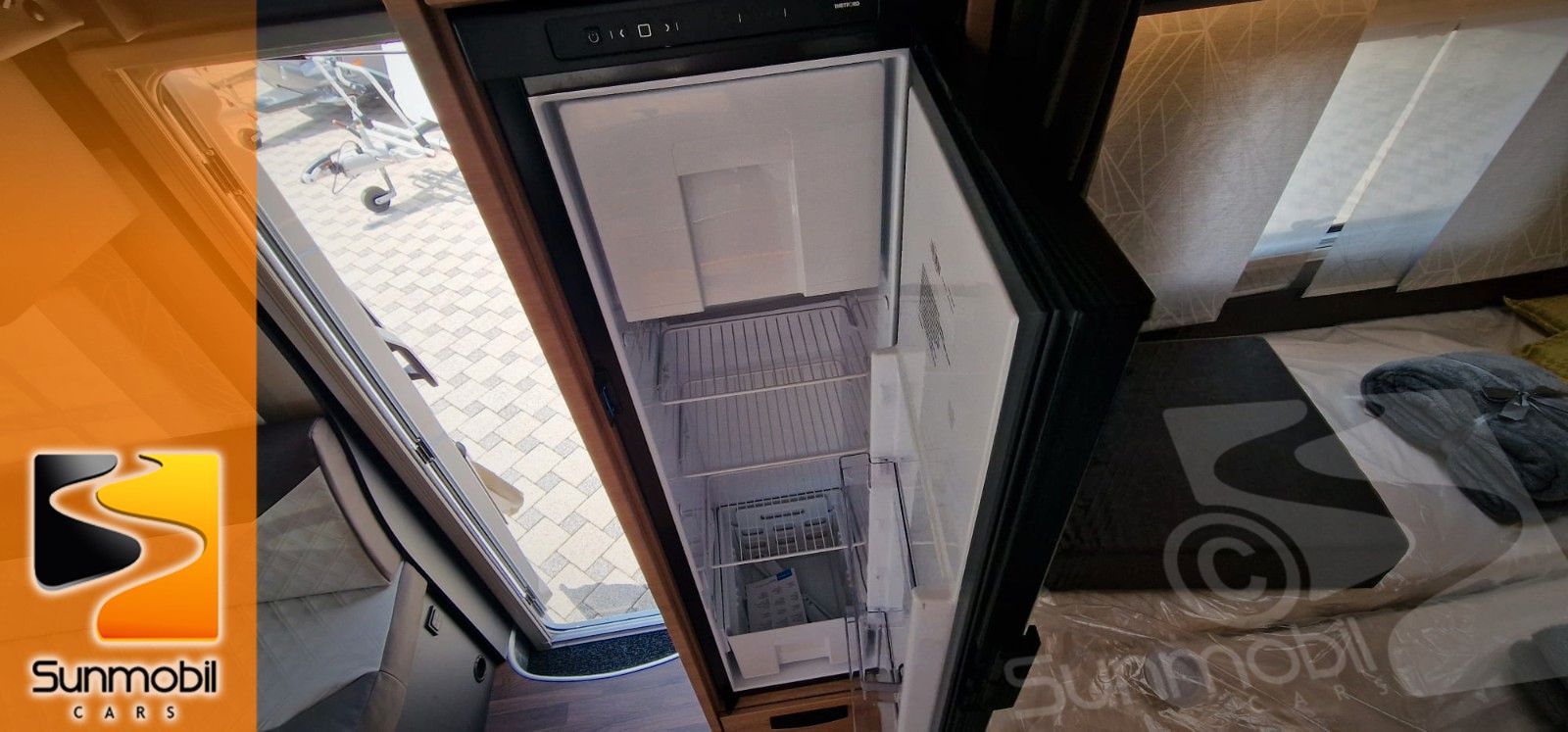 Fahrzeugabbildung Knaus Live Wave 650 MF Platinum Selection 180 PS Auto