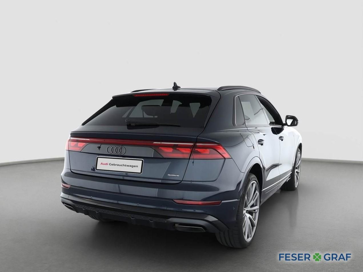 Audi Q8 TFSI e 290KW S line - AHK - PANO - B&O imagem 2
