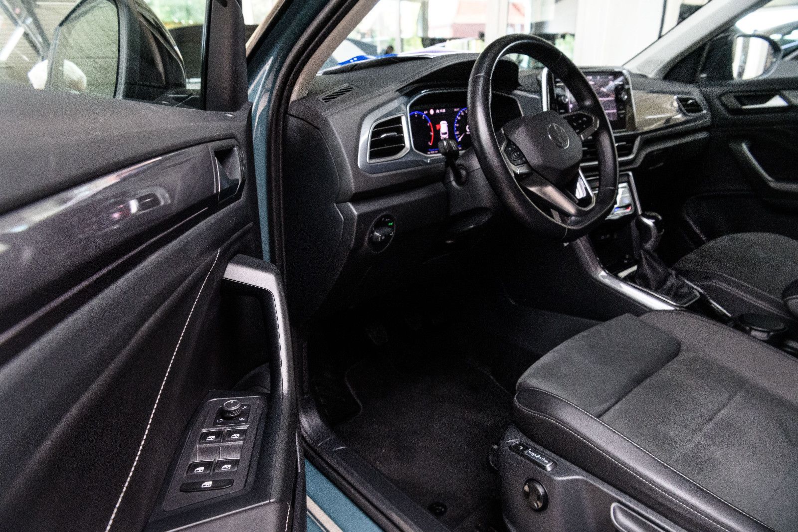 Fahrzeugabbildung Volkswagen T-Roc Style+Navi+We Connect+LED-Plus+ACC+