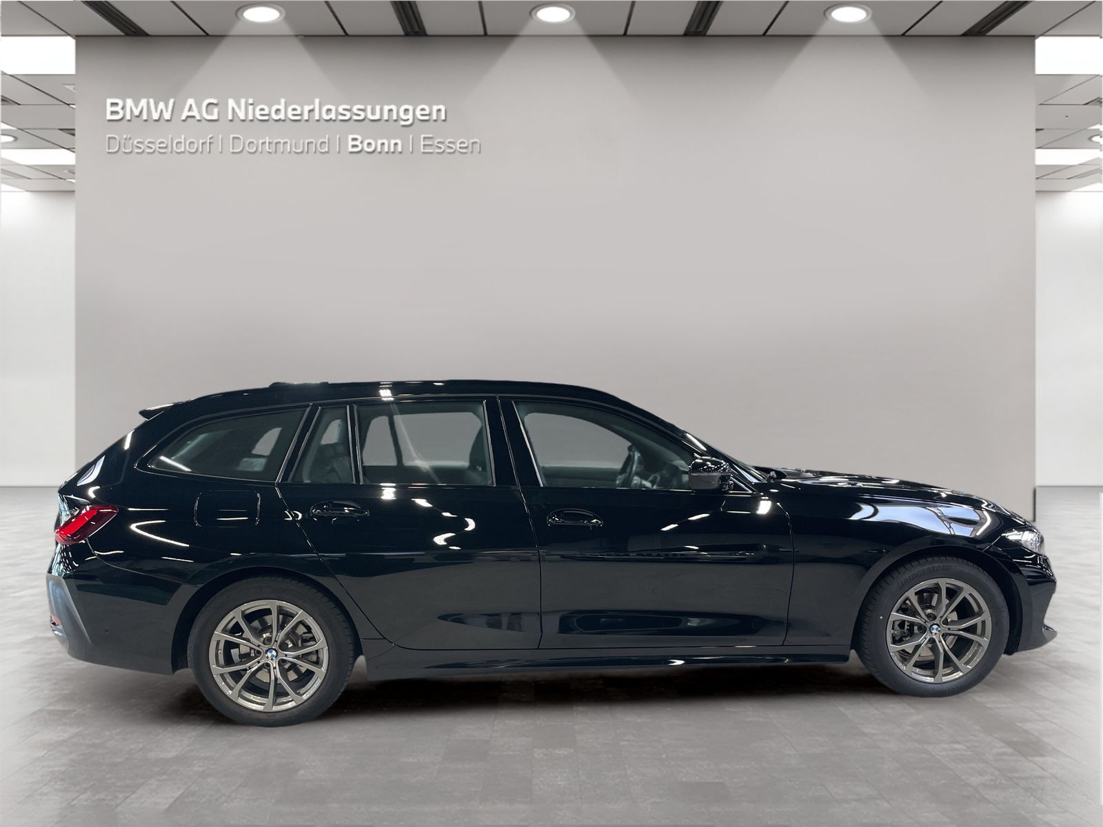 BMW 318d Touring Navi Kamera Pano.Dach Sportsitze foto 4