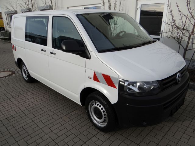 Volkswagen T5 Transporter Kasten 4Motion viele Neuteile