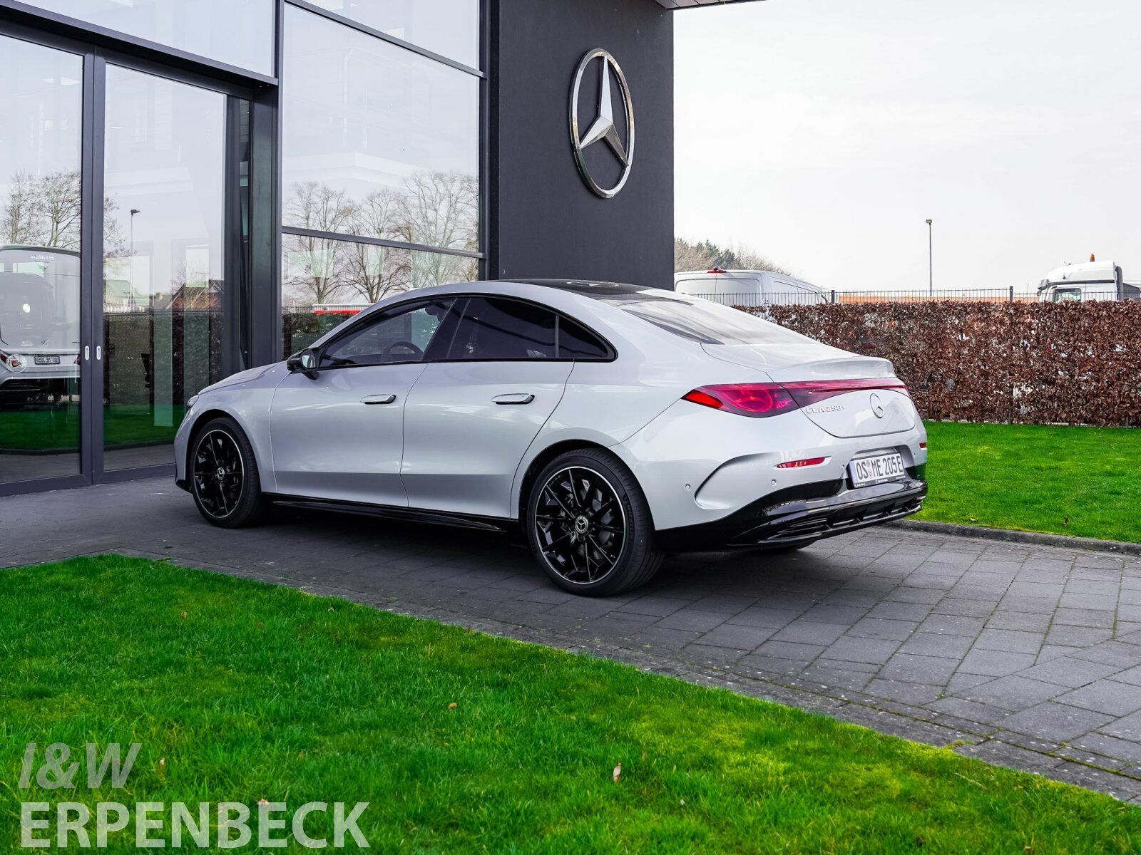 Fahrzeugabbildung Mercedes-Benz CLA 250+ EQ AMG Pano MB.Drive Distronic AHK FAP