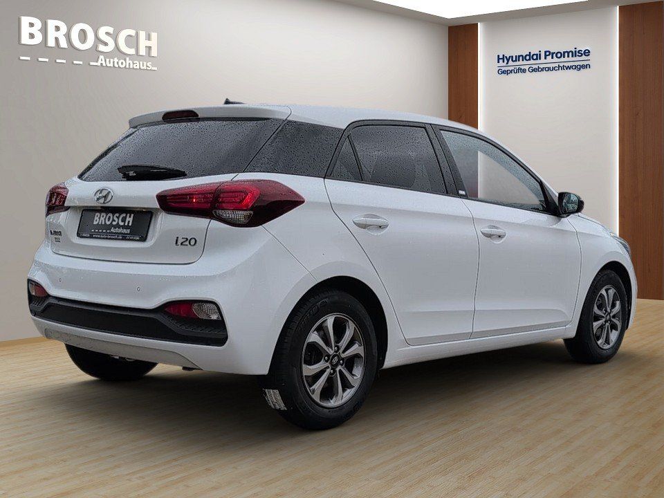 Fahrzeugabbildung Hyundai i20 1.2 YES! GARANTIE KAM+PDC+CARPLAY+KLIMA+SHZ+
